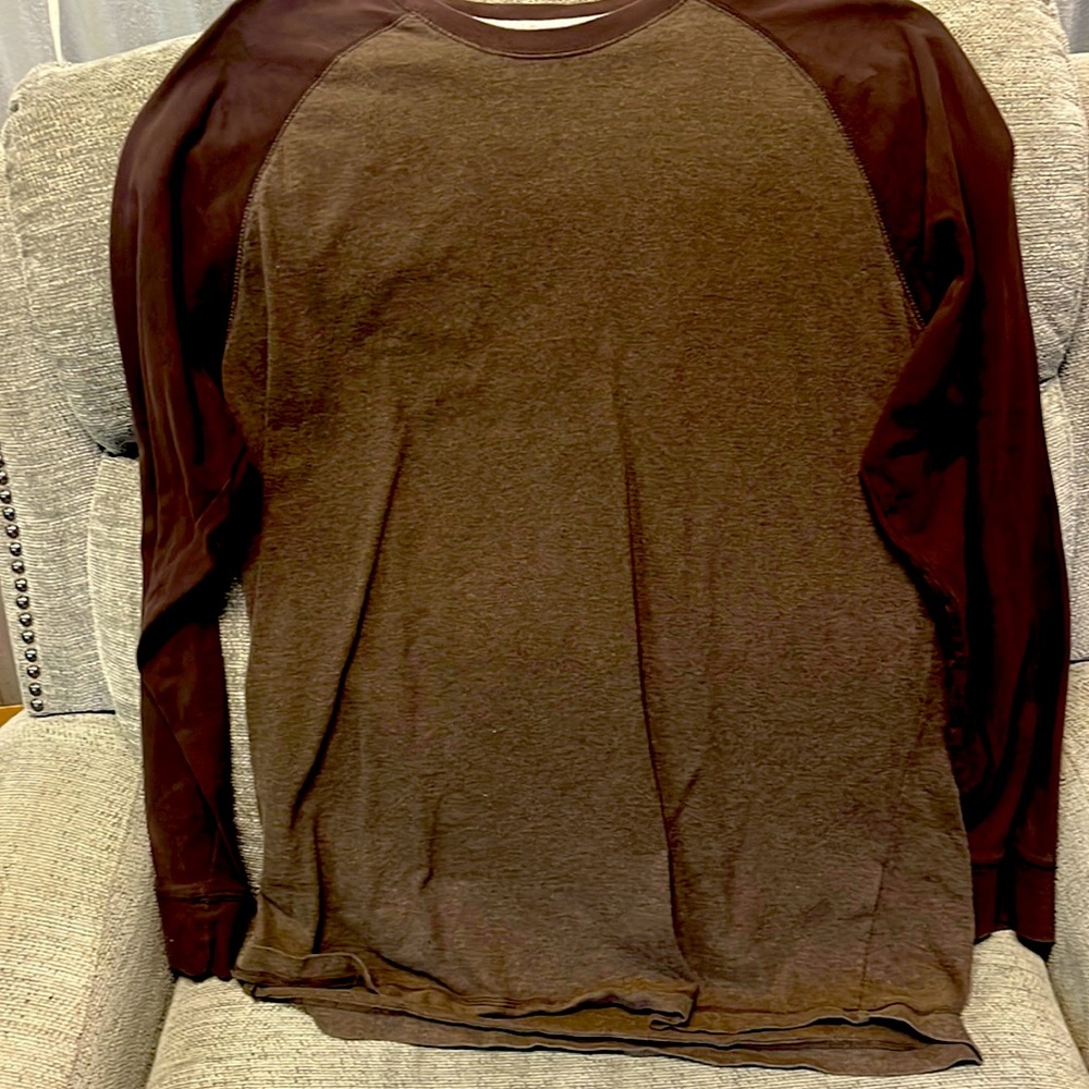 Brown sweater.size:L